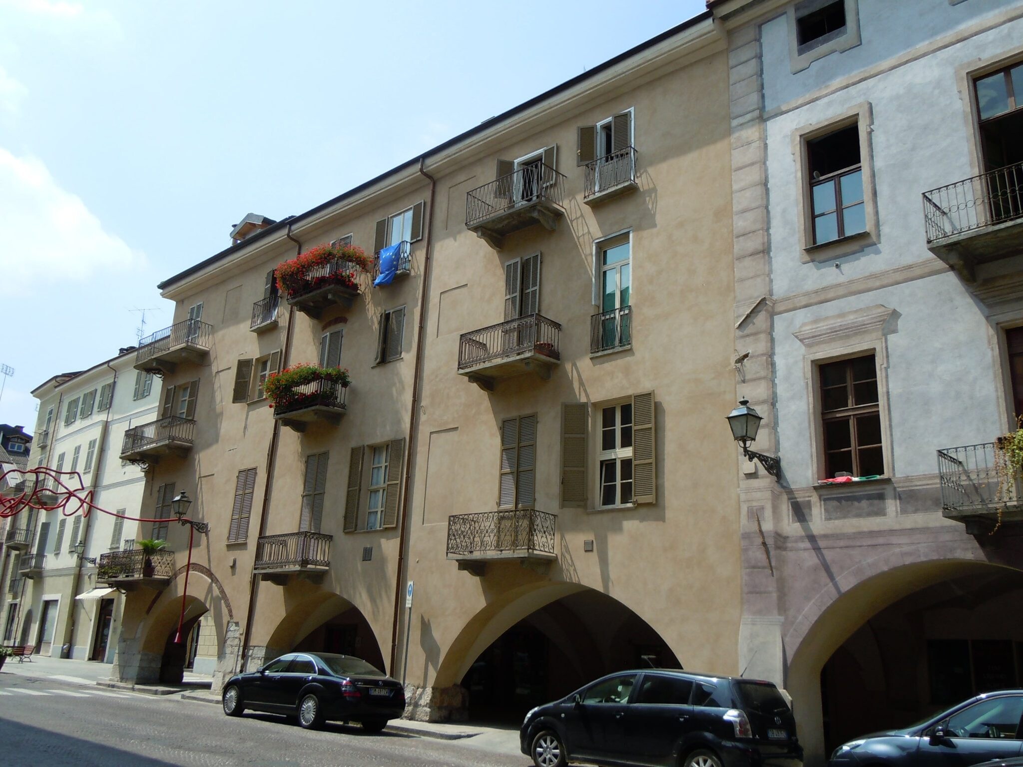 Opera Savigliano Progetto Cuneo Via Roma – Angolo P.zza Santa Maria 10